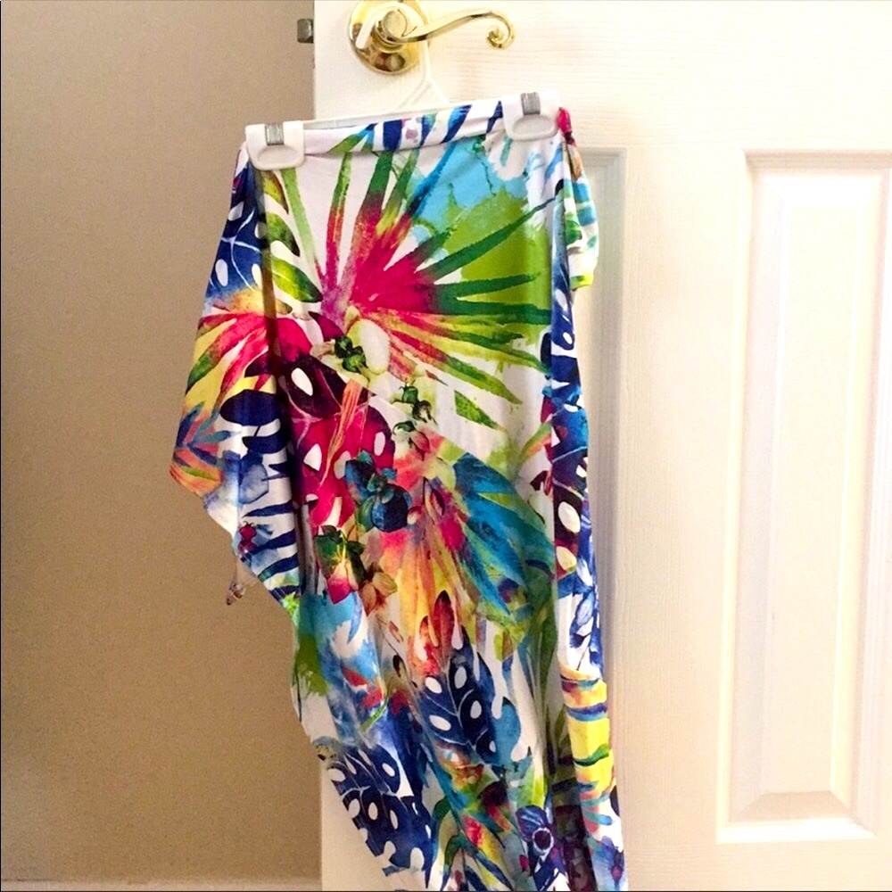 Tropical Print Bikini Set W/ Matching Sarong - image 7